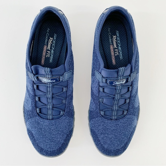 NIB Sketchers Relaxed Fit Air Cooled Memory Foam Sneakers - Picture 1 of 4